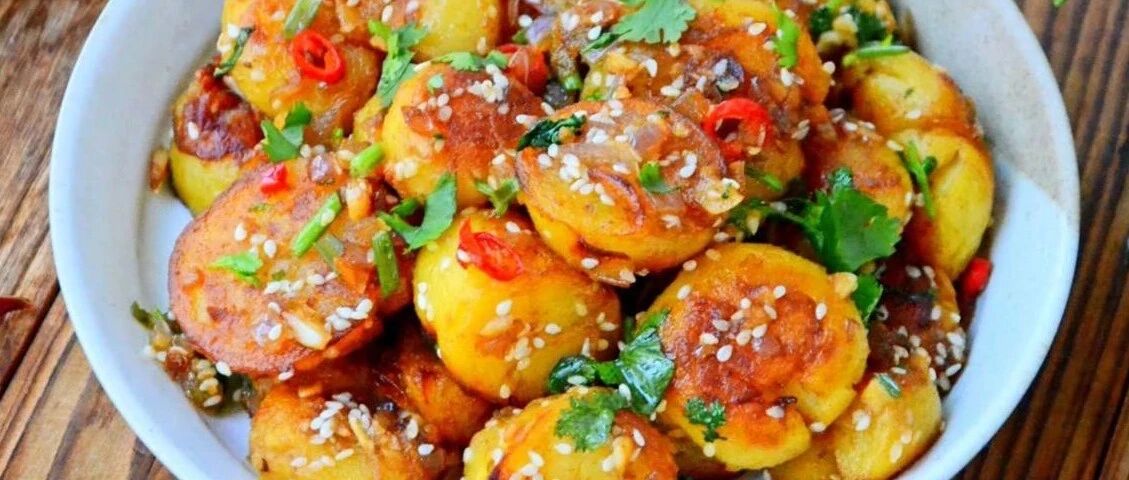 超好吃的土豆做法！上桌就抢光！爱吃土豆的亲们不要错过哦！