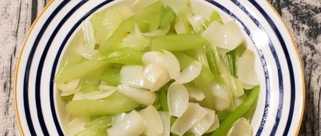 春天皮肤容易干燥，吃点什么好？