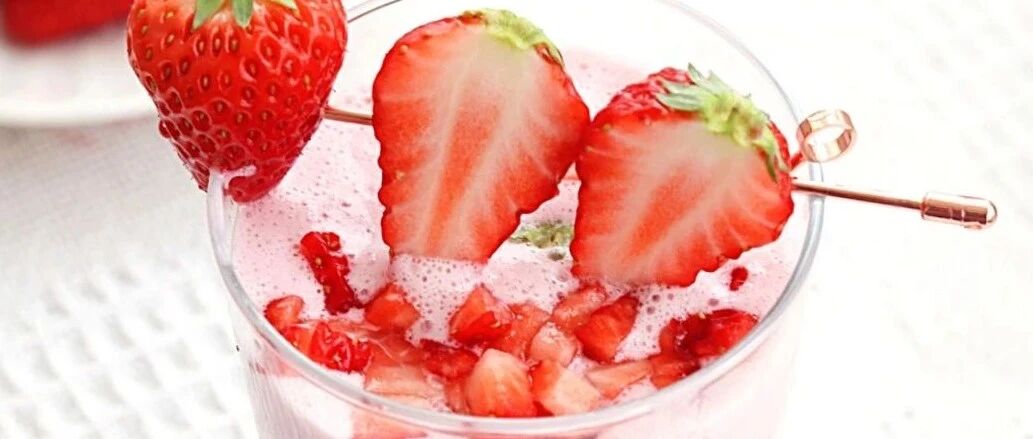 简单快速的低卡奶昔！口感绵密细滑，香浓美味，清甜消暑！