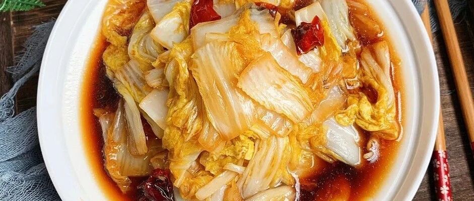 简单又好吃的醋溜白菜，酸溜溜的味道，开胃解馋，超级下饭！