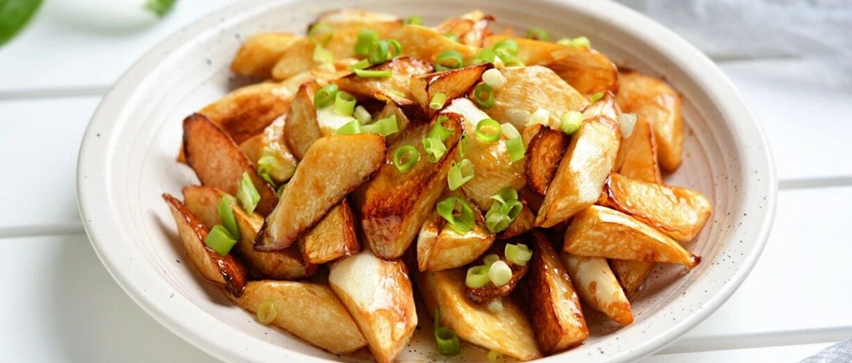 茭白怎么做才好吃？教你一道拿手做法！简单美味，一看就会！