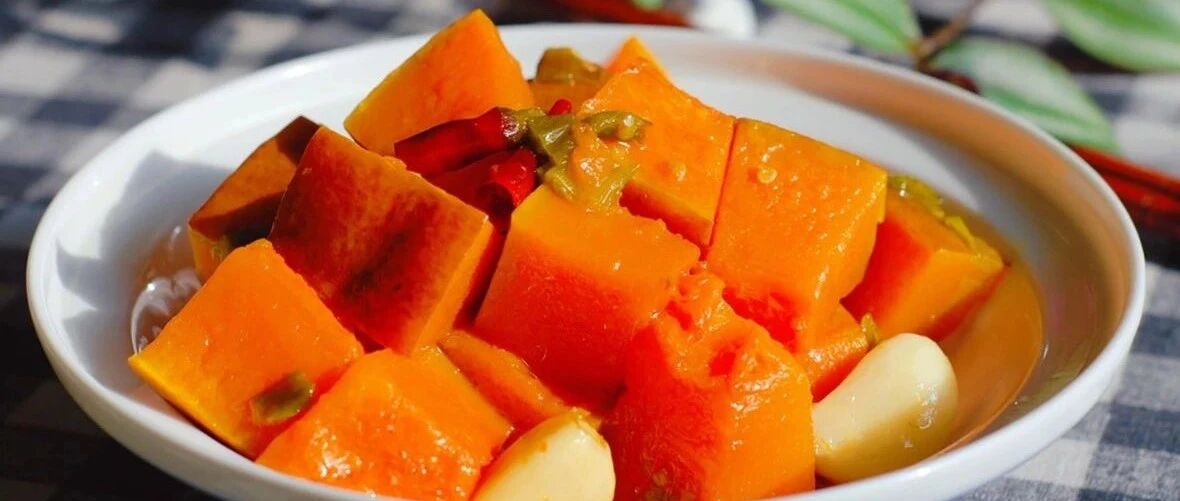 秋天怎么能少了南瓜呢？清香微甜，金灿灿的，怎么做都好吃～