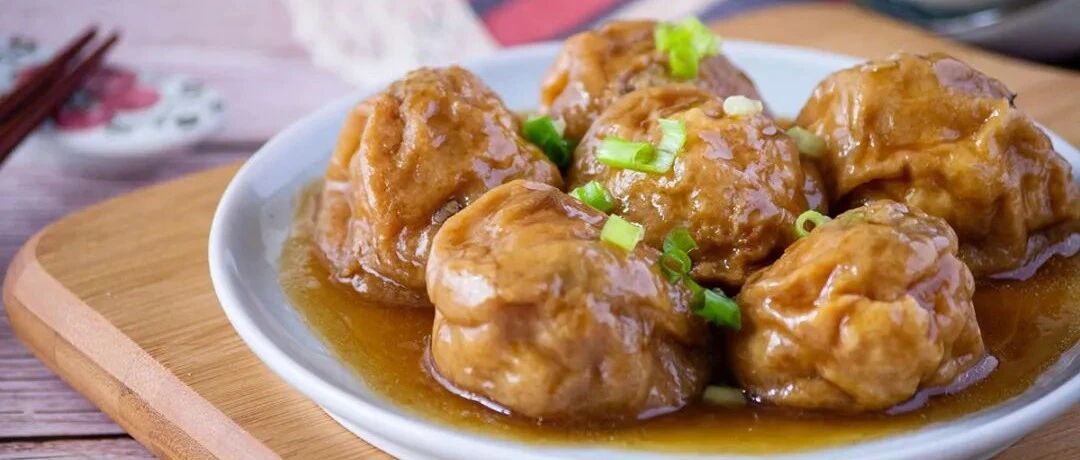 油面筋这样做，软糯又劲道，咬一口爆汁，太满足了