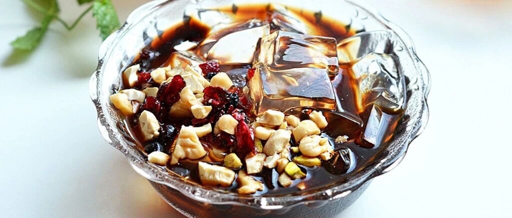 教你8种花样冰粉吃法，冰凉爽滑！学会了都可以去摆摊啦～