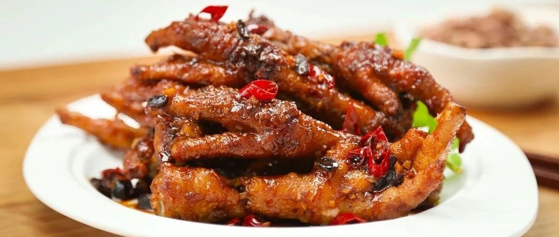 乘风破浪的老干妈，神奇的万能酱料，炒菜、下饭是真的香！