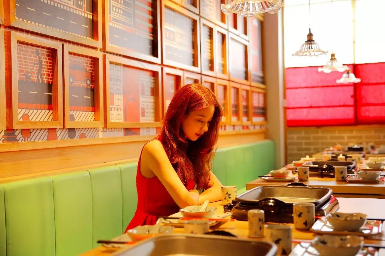 重庆血统的纸上烤鱼在杭州走红,将解锁夜宵新吃法!