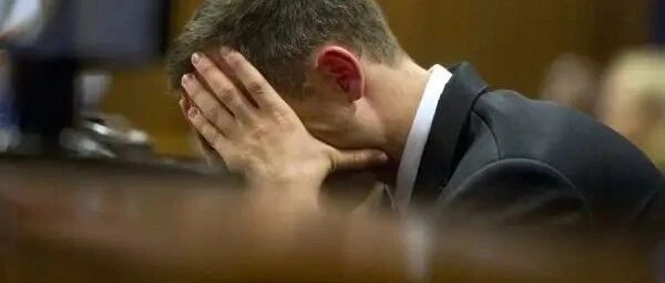 美股高台跳水，A股疯牛不停