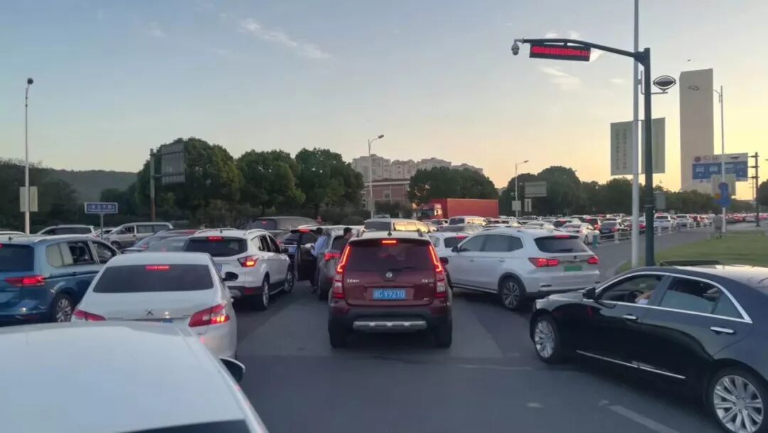 江阴境内2个高速入口清明节期间关闭