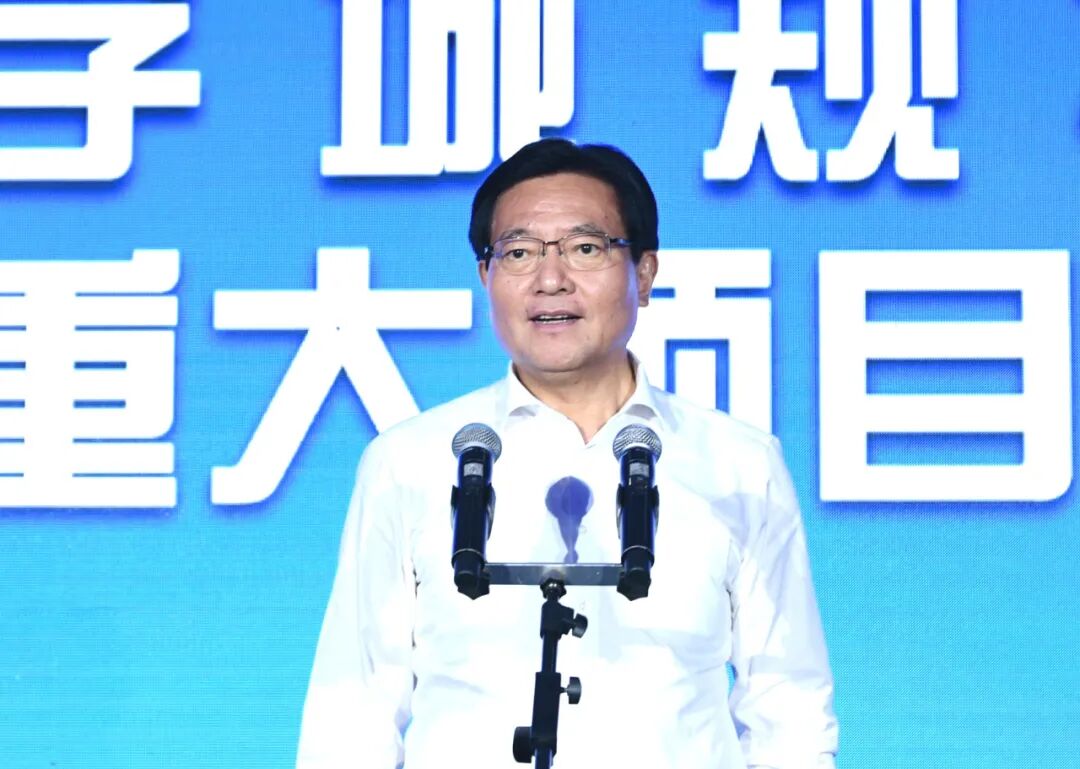 无锡市委常委,江阴市委书记许峰,无锡市人民政府副市长高亚光,市领导