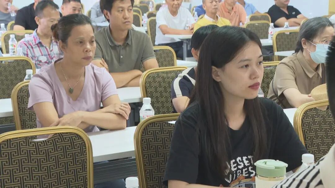 红白理事会宣讲活动现场。/禅城融媒记者梁湛涛摄