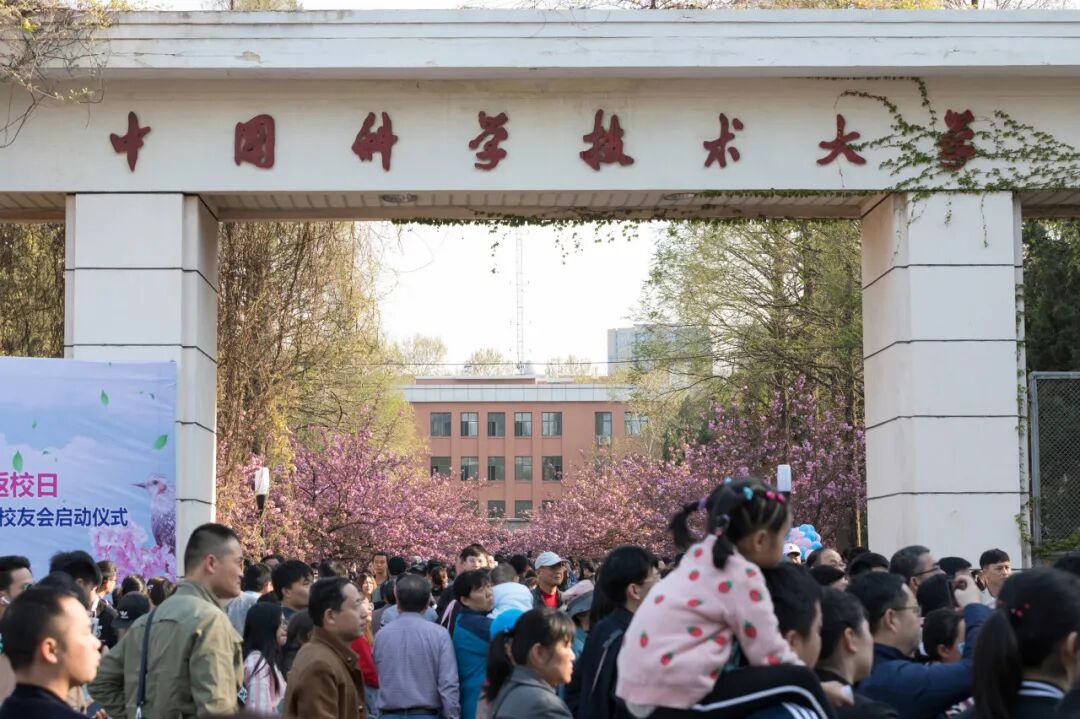 �����Ǹ��߸�˧���Լ�ȴ˵����������