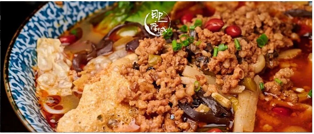 靠“又香又臭”出圈的城市，它是第一个。