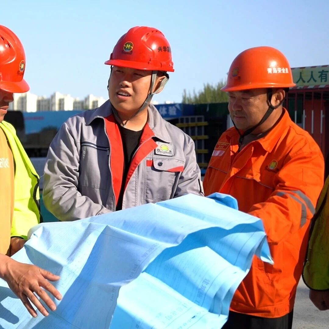 【五一特辑｜新泊控股】致敬无名的人，以劳动筑就新港城荣光