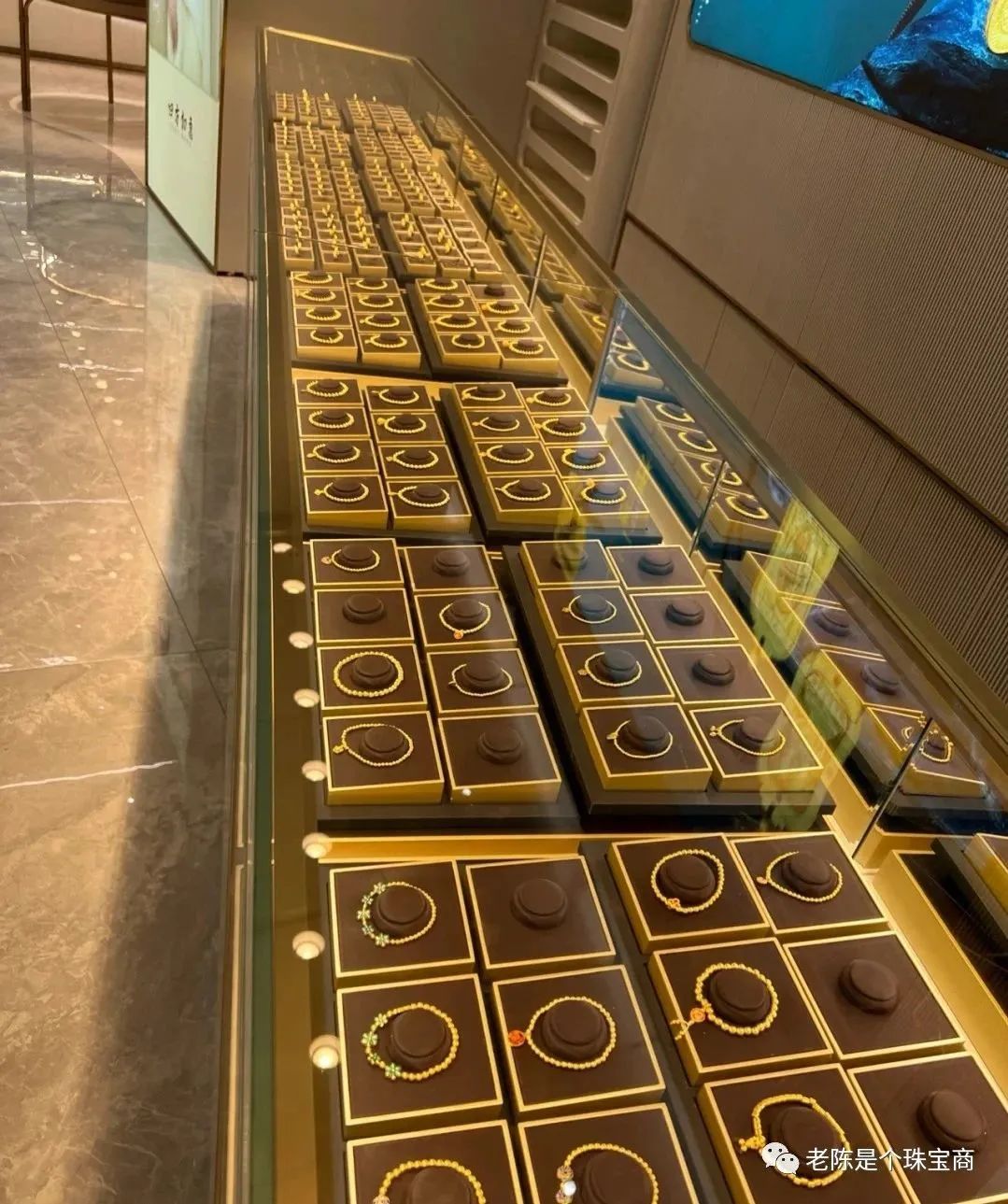 做點小生意，我們的最高戰(zhàn)略就是生存，就是想著怎么活下來！