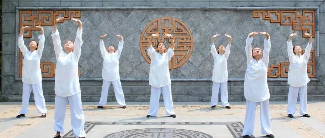 八段锦的真正功效！（附真人动态图解）