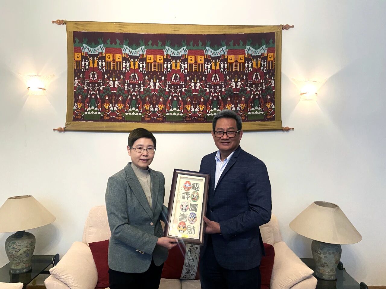 滨海城市发展集团拜访柬埔寨驻华使馆商务参赞，共推七星海招商合作发展