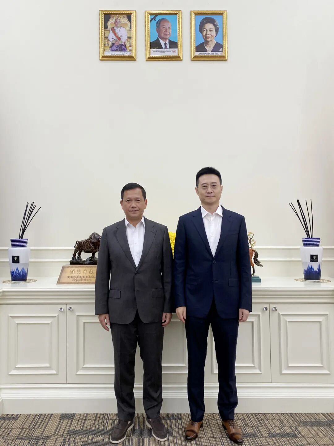 柬埔寨王国首相洪玛奈接见滨海城市发展集团有限公司高层