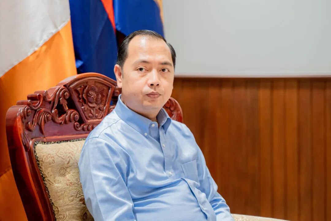 柬埔寨新闻部部长宁帕达阁下会见七星海城市发展集团高层，双方达成合作共识