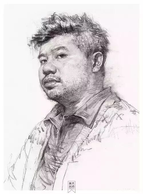 严谨的造型松动的笔法素描名师吕峥峥