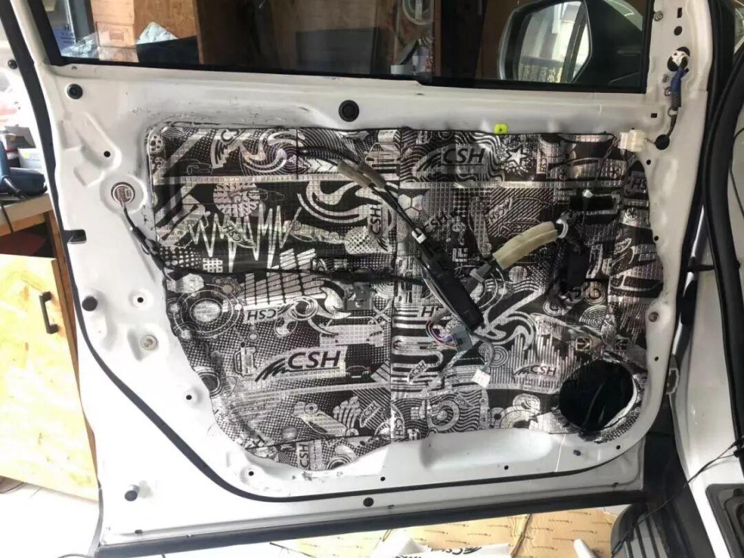 改裝一定要選專業店嗎？看看這輛本田CRV升級現場