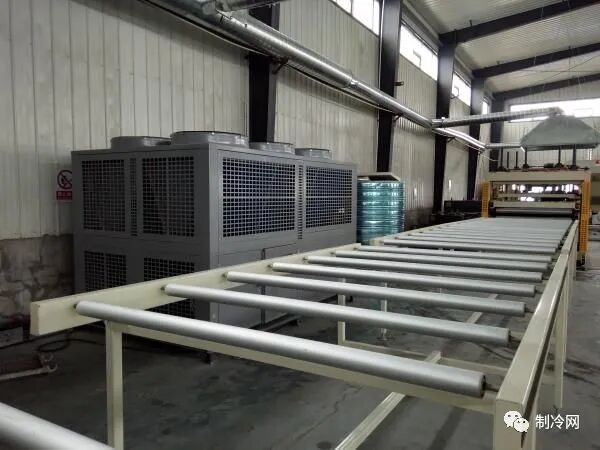 制冷設備：工業冷水機啟動前準備工作和故障排除