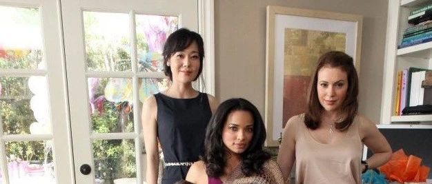 美籍韩裔女星金允珍:为艺术献身的几部R级电影【附未删减片单】