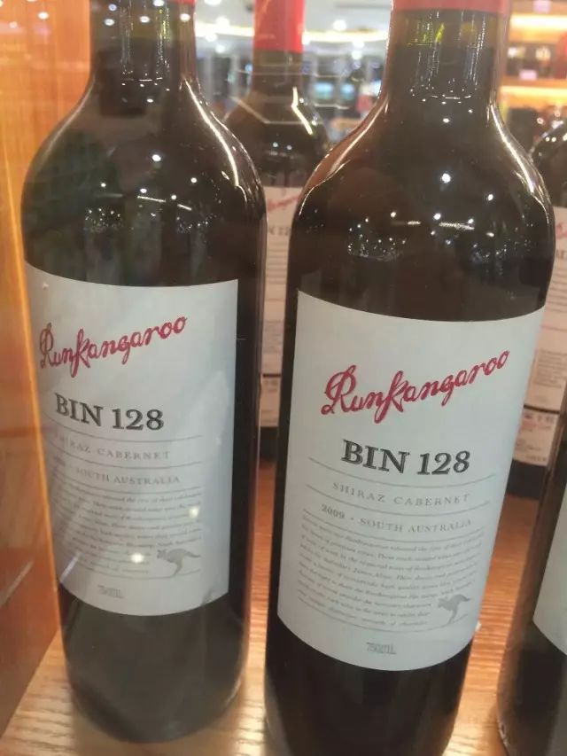 网上很多红酒都是假的，教你一招鉴定真假红酒，超简单！