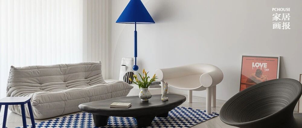 神秘感拉满！这间120㎡一居室竟打造成克莱因蓝色系的艺术馆