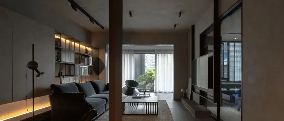 125㎡现代女子单身自宅，暗调下的温柔自述