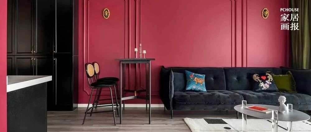 83㎡的美式新古典住宅，一整面红墙简直高级到哭！