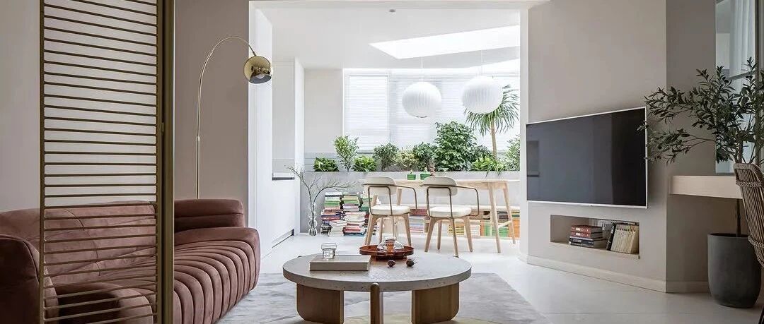 卧室连通客厅，有氧阳台餐厅，90㎡温馨复古的氛围家