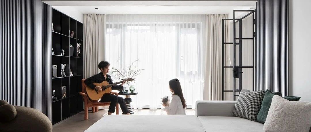 红+绿这么复古，她家是怎么做出了高级感的现代风？