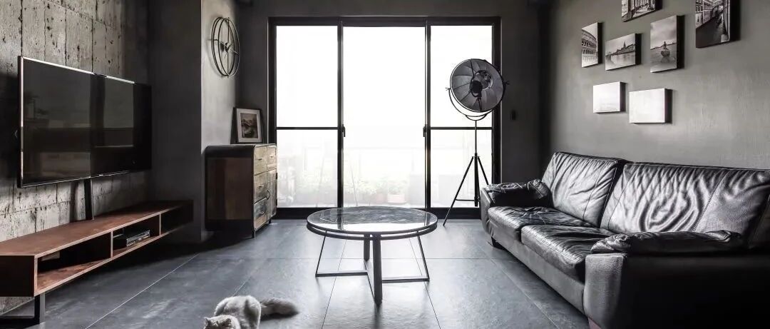 多材质混搭工业风，粗犷的纹理中表露细腻的空间张力