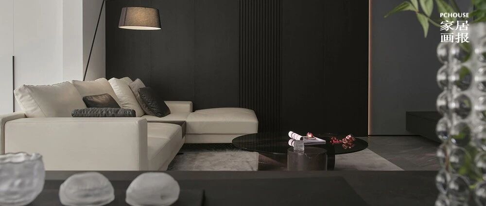 简约灰搭配时尚的现代设计，这间203㎡的四居室太好看了