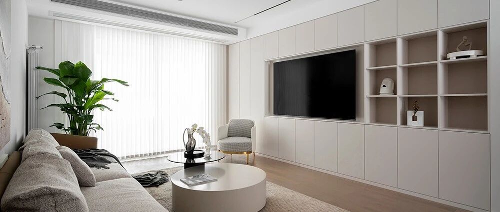 133㎡精装房改造 | 强收纳，高颜值，一面电视墙装进半个家