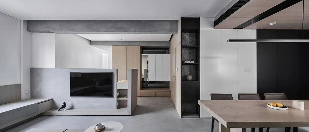 80后夫妻翻新20年楼龄老屋，为两个女儿打造100㎡简约自然的家