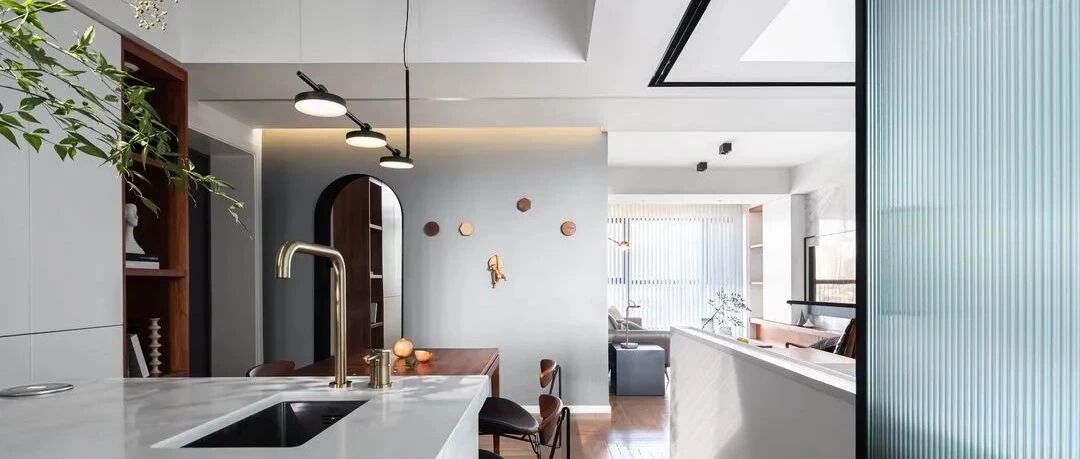 可开合多功能书房设计，把江景和自然的光影带到家中