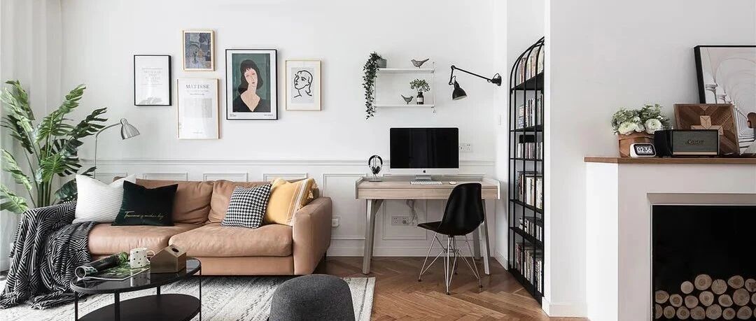 书桌融入客厅，玄关模仿壁炉，这一家四口生活在北欧仙境