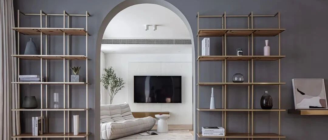 这位导演的128㎡三口之家，宛如穿行“女王宫”