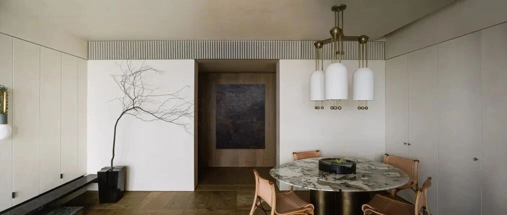 融入“侘寂”美学的香港公寓