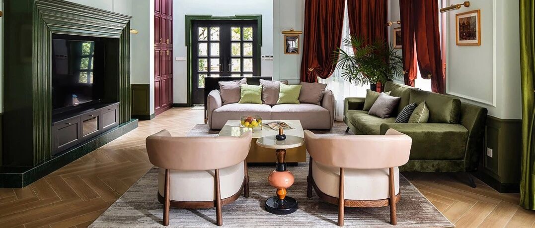 饱满配色与精致石膏线，充满复古腔调的重庆300㎡别墅