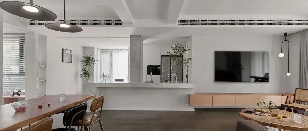 现代+复古碰撞，演绎复式空间的纯粹宁静与浪漫精致