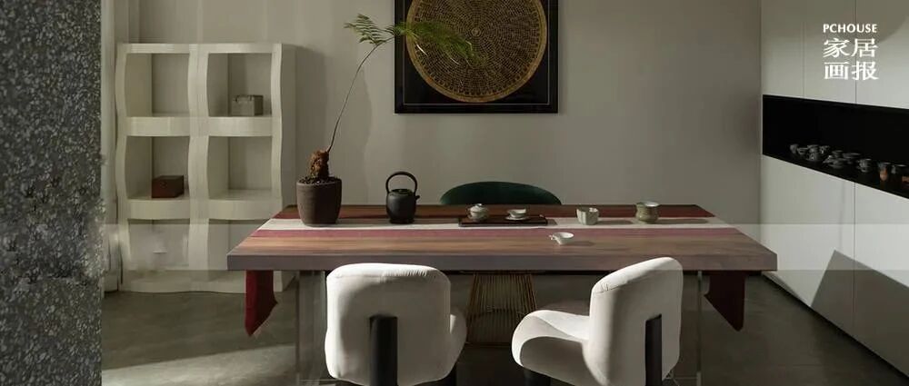 透过天窗数星星，一幕星河，一室茶香，380㎡别墅里的诗意生活