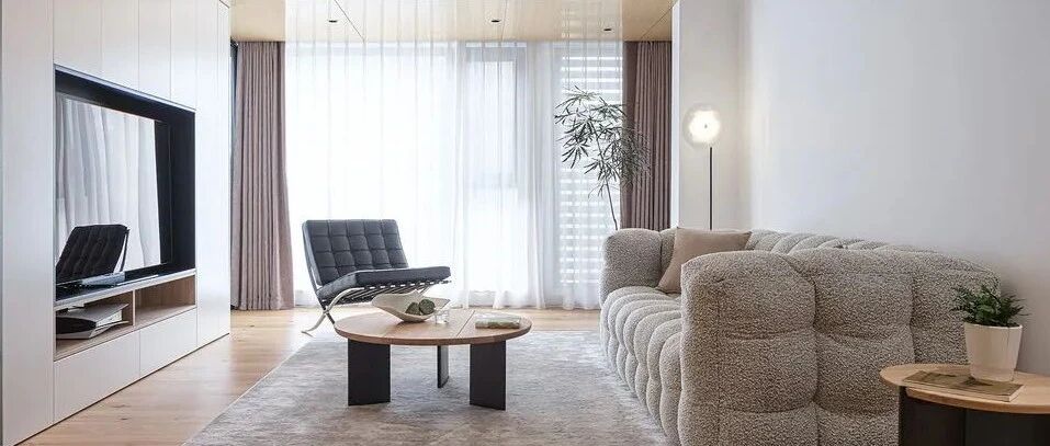 IT男与白衣天使的138 ㎡温润木色之家