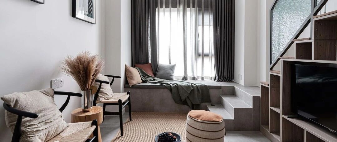 16万巧改20㎡复式小公寓，定制板材打造别具一格的柜体楼梯