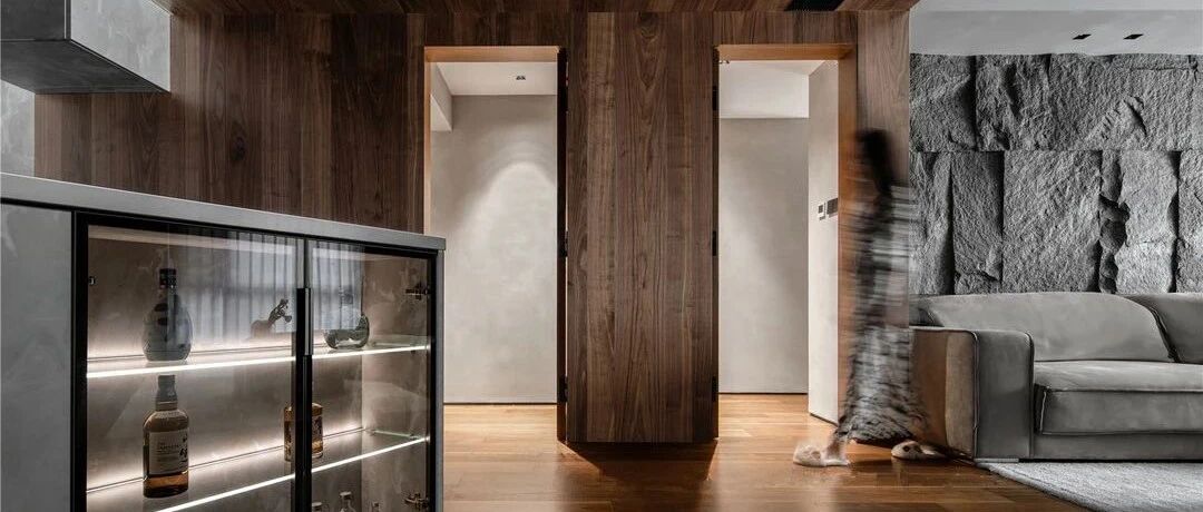 全屋隐形门，“小破站”の美食UP主，家里没餐桌？？？