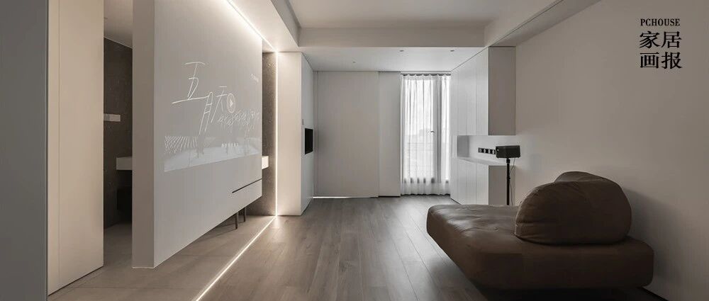 ​在家也可以看幕布电影，独居女孩的60㎡多功能小户型