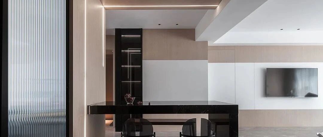 140㎡现代三居，光从家的留白里照进来