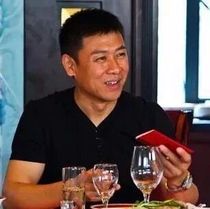 胡亚捷和老婆3次闹离婚,屡败屡战,结果越闹感情越好