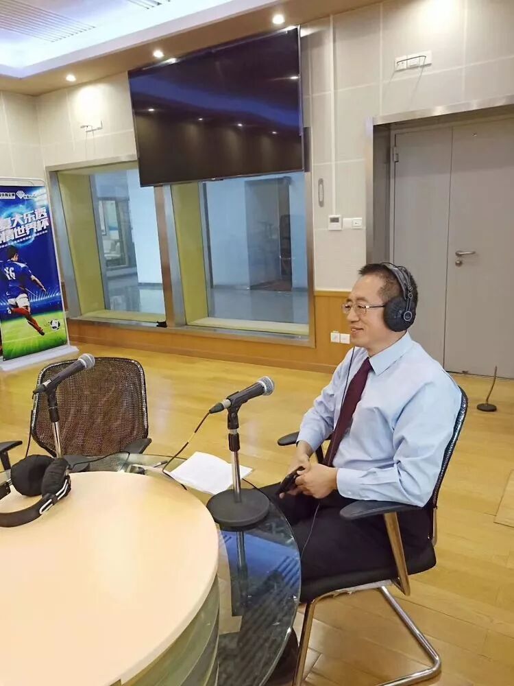 方教育精华充分结合的理论兼实干型教育专家,他就是——王修文博士!